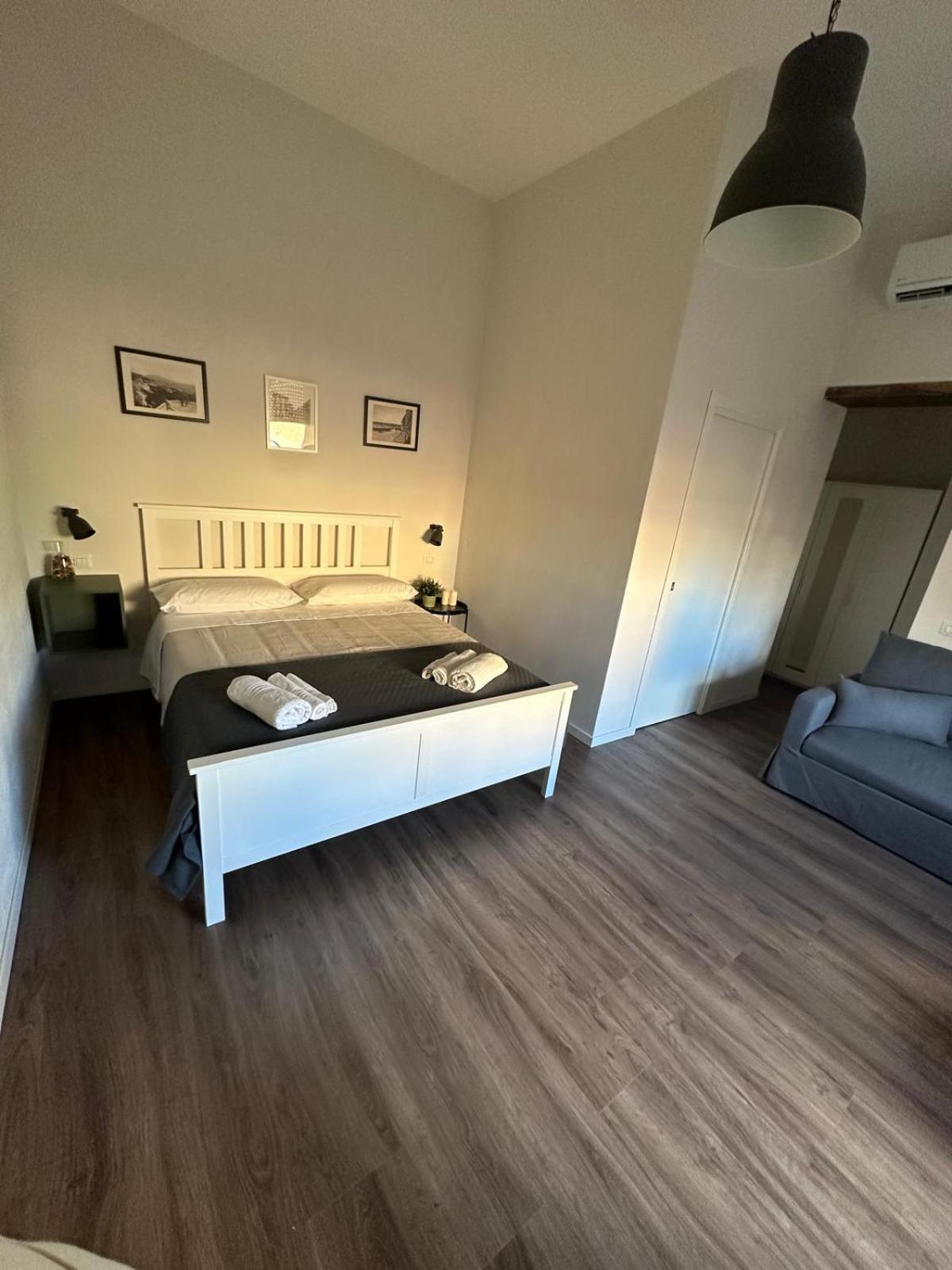 Tammurriata Nera Bedroom Napoli Esterno foto